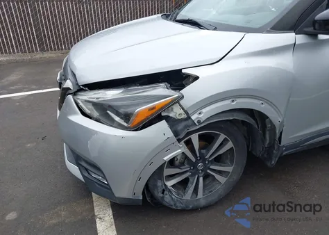 2019 Nissan Kicks Sr из США, поврежденный, VIN 3N1CP5CU6KL487928